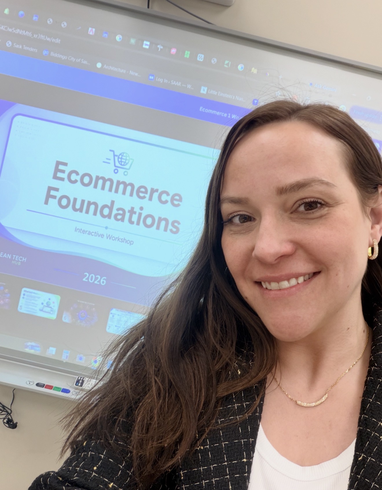 Teaching ecommerce at the University Women's Business Hub